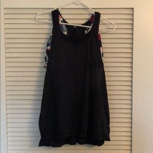 Lululemon athletic top with connected bra 💖